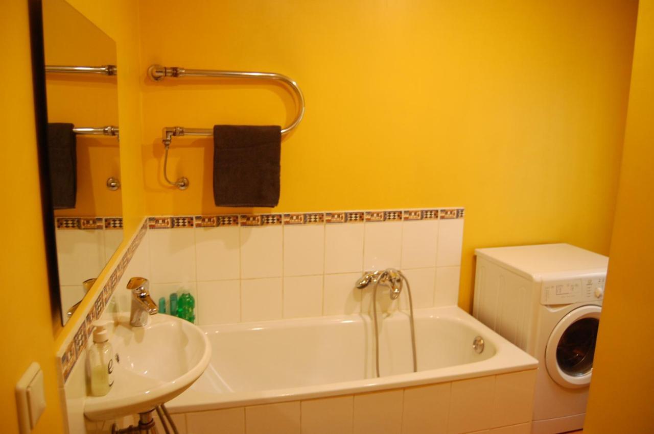 Quiet Riga Old Town Apartment Bagian luar foto